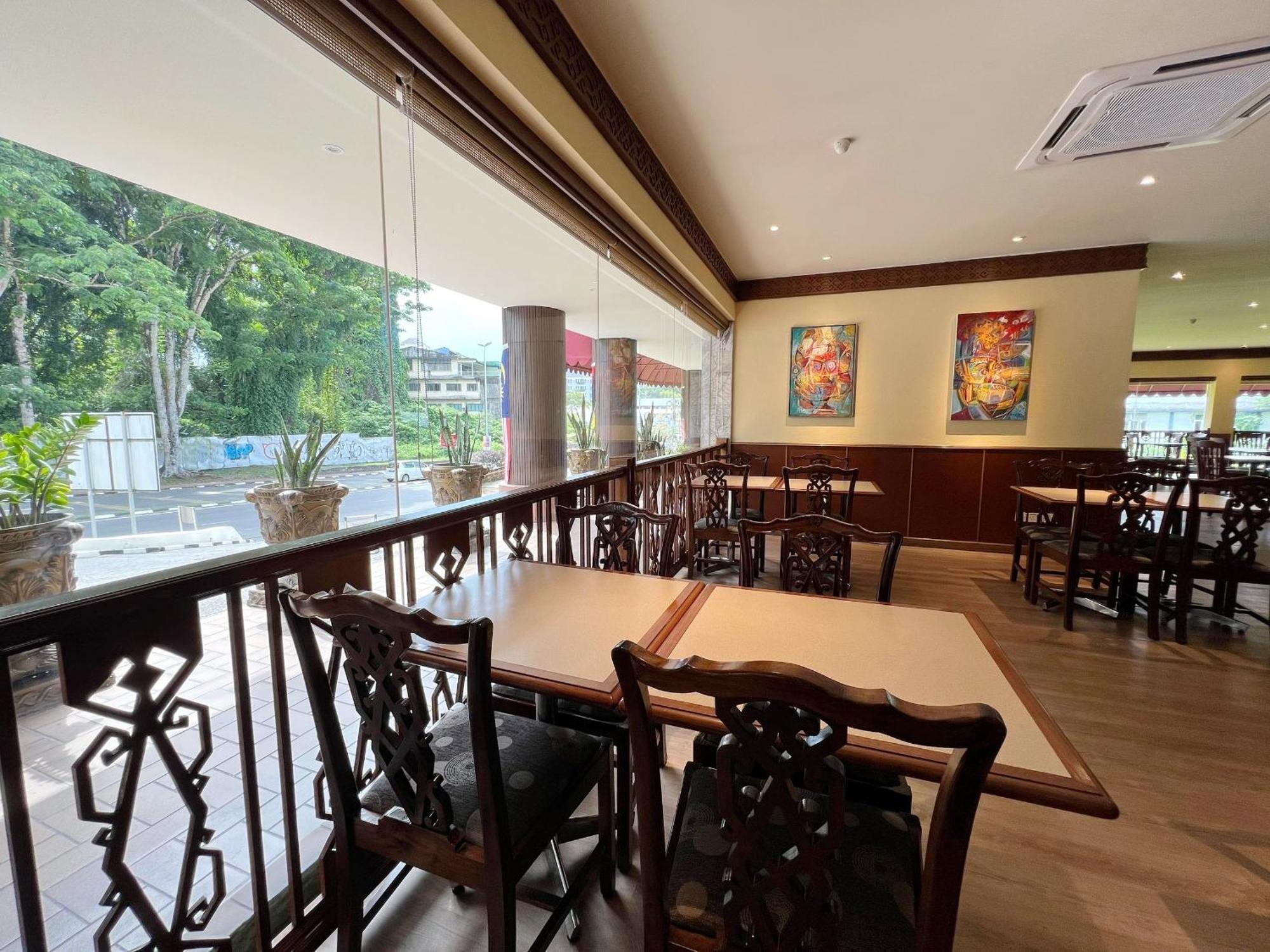 Hotel The Borneo